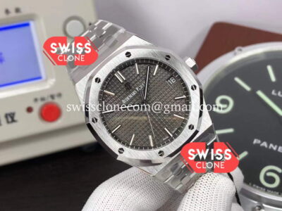 Audemars Piguet Royal Oak 15510 41MM 50th Anniversary High Resolution View