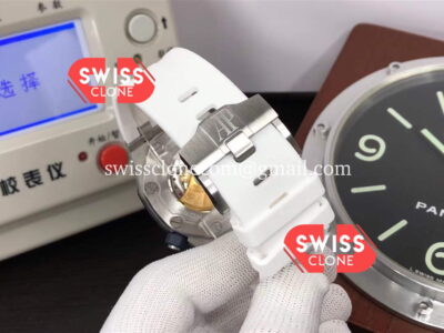 Audemars Piguet Royal Oak 15710ST White Dial Cal.3120 High Resolution View