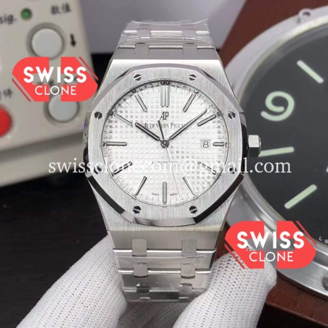 Audemars Piguet Royal Oak 41MM White 904L Cal.4302 1:1 Mirror Super Clone Watch