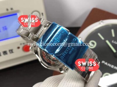 Breitling Avenger Seawolf Swiss Replica Watch 1:1 in Red Seconds Hands Super Clone Watch