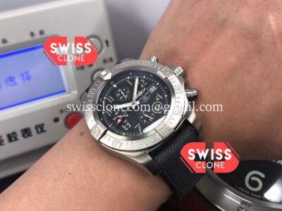 Breitling Avenger Titanium Case Swiss Black Dial 1:1 Mirror Super Clone Watch