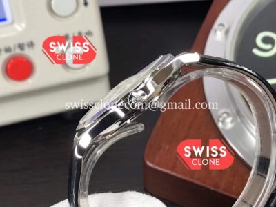 Patek Philippe Calatrava Swiss Replica 5227G-001 White Dial 1:1 Mirror Super Clone Watch