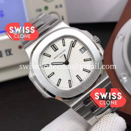 Patek Philippe Nautilus 5711/1A 011 White Dial High Resolution View