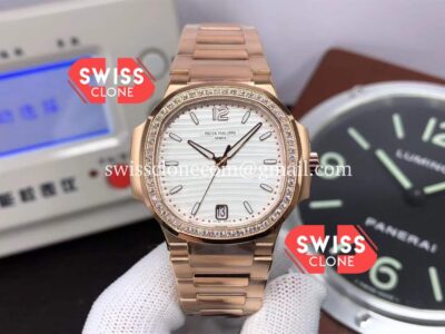 Patek Philippe Nautilus Rose Gold 7118/1200R-001 35MM 1:1 Mirror Swiss Replica Super Clone Watch