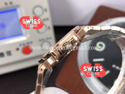 Patek Philippe Nautilus Rose Gold 7118/1200R-001 35MM 1:1 Mirror Swiss Replica Super Clone Watch