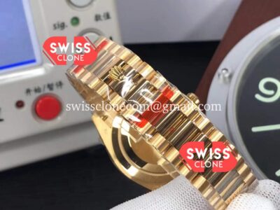 Rolex Day-Date 40MM Gold Dial Roman Numerals Replica Watch Cal.3255 Swiss Super Clone Watch