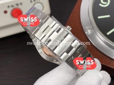 Vacheron Constantin Overseas 1:1 Mirror Swiss Replica in Steel Blue Dial Super Clone Watch
