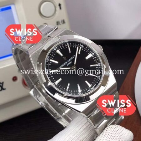 Vacheron Constantin Overseas Black Dial Steel Strap High Resolution View