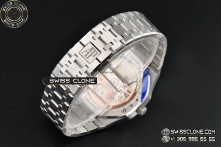 Audemars Piguet Royal Oak 15510 41mm ’50th Anniversary’ Ice Blue Dial High Resolution View