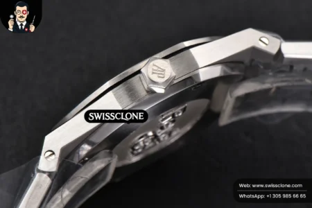 Audemars Piguet Royal Oak Ladies 33mm 8F Diamond Black Dial Quartz High Resolution View