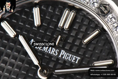 Audemars Piguet Royal Oak Ladies 33mm 8F Diamond Black Dial Quartz High Resolution View