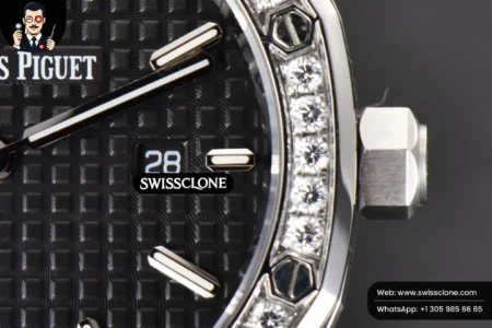 Audemars Piguet Royal Oak Ladies 33mm 8F Diamond Black Dial Quartz High Resolution View