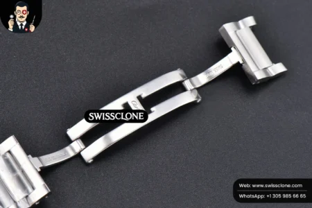 Cartier Tank Francaise Small 25.7mmx21.2mm 8848F Slim Quartz High Resolution View