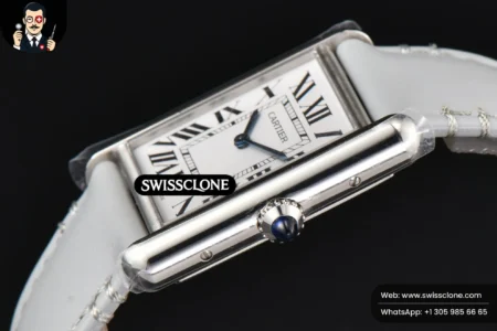 Cartier Tank Must Large 33.7×25.5mm K11F White Dial Gray Smooth Calf Quartz High Resolution View