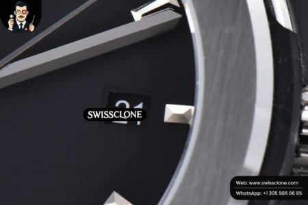 Hublot Classic Fusion 42mm JJ+F Gray Dial Black Rubber High Resolution View