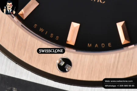 Hublot Classic Fusion 42mm RG/SS JJ+F Black Dial Black Rubber High Resolution View
