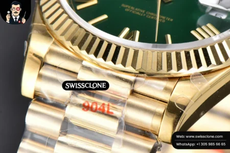 Rolex DayDate 40mm Green Dial Roma Marker President High Resolution View