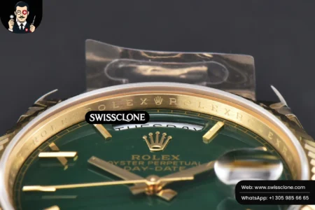 Rolex DayDate 40mm Green Dial Roma Marker President High Resolution View