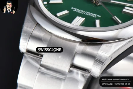 Rolex Oyster Perpetual 124300 41mm 904L Green Dial Oyster VS3235 High Resolution View