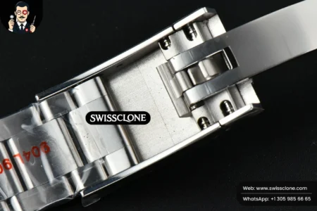 Rolex Oyster Perpetual 126000 36mm Red Dial High Resolution View