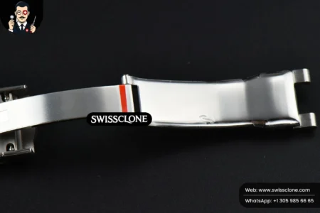 Rolex Oyster Perpetual 277200 31mm Red Dial High Resolution View
