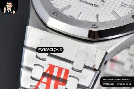 Audemars Piguet Royal Oak 15400 ORF 41mm White Textured Dial High Resolution View