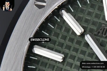Audemars Piguet Royal Oak 15510 41mm ’50th Anniversary’ Green Dial High Resolution View