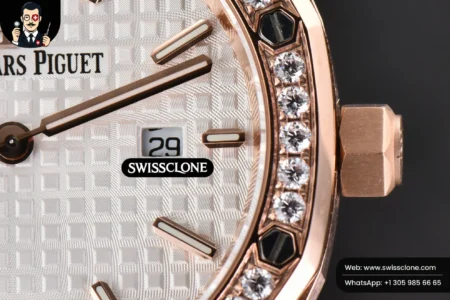Audemars Piguet Royal Oak Ladies 33mm 8F Diamond White Dial Quartz High Resolution View