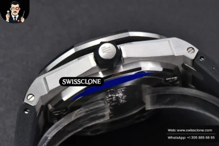 Audemars Piguet Royal Oak Offshore Diver 15703 42mm GF Black Dial Black Rubber High Resolution View