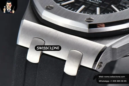 Audemars Piguet Royal Oak Offshore Diver 15703 42mm GF Black Dial Black Rubber High Resolution View