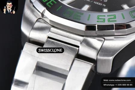 Tag Heuer Aquaracer Calibre 5 GMT OF 43mm Green/Red Bezel Black Dial SW200 High Resolution View