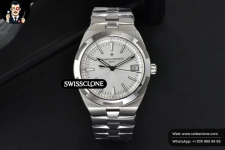 Vacheron Constantin Overseas 4500V 41mm White Dial High Resolution View