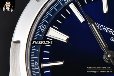 Vacheron Constantin Overseas 4500V 41mm Blue Dial Blue Rubber High Resolution View