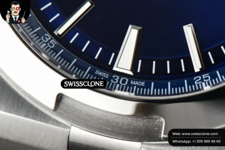 Vacheron Constantin Overseas 4500V 41mm Blue Dial High Resolution View