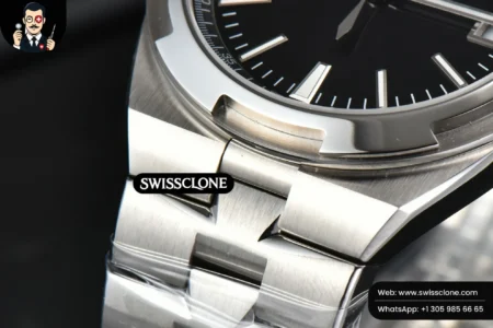 Vacheron Constantin Overseas 4500V 41mm Black Dial High Resolution View