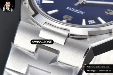 Vacheron Constantin Overseas 47040 42mm Blue Dial High Resolution View