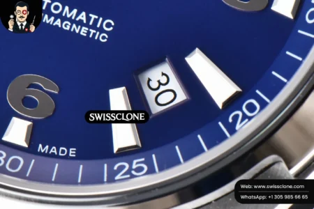 Vacheron Constantin Overseas 47040 42mm Blue Dial High Resolution View