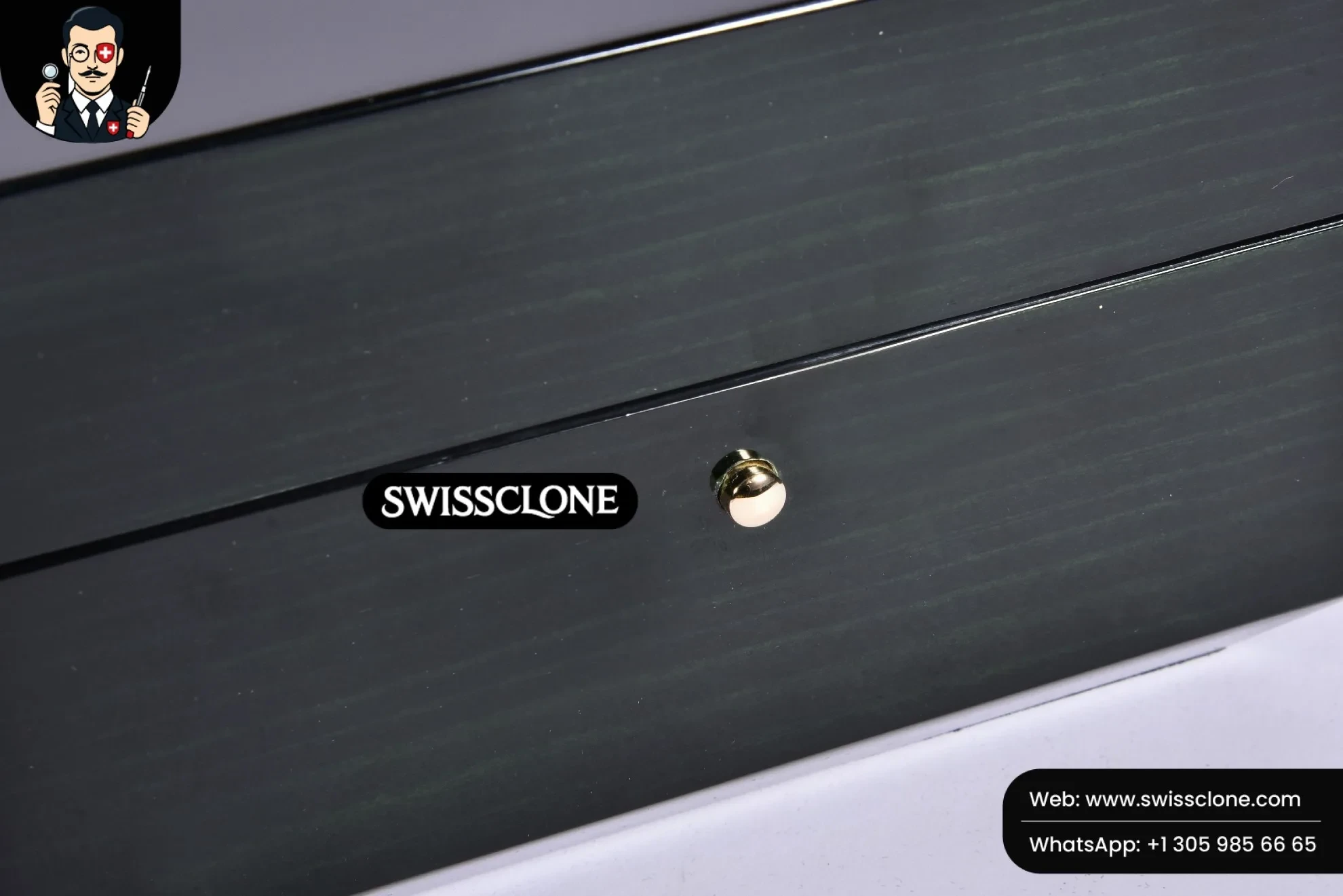 Audemars Piguet Black Wooden Box And Papers 1:1 Super Clone - On-Wrist Presence View