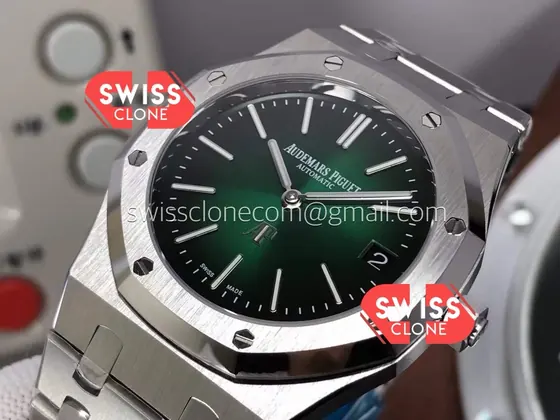 Audemars Piguet Royal Jumbo Oak Extra 1:1 Super Clone - Clasp & Bracelet Finishing