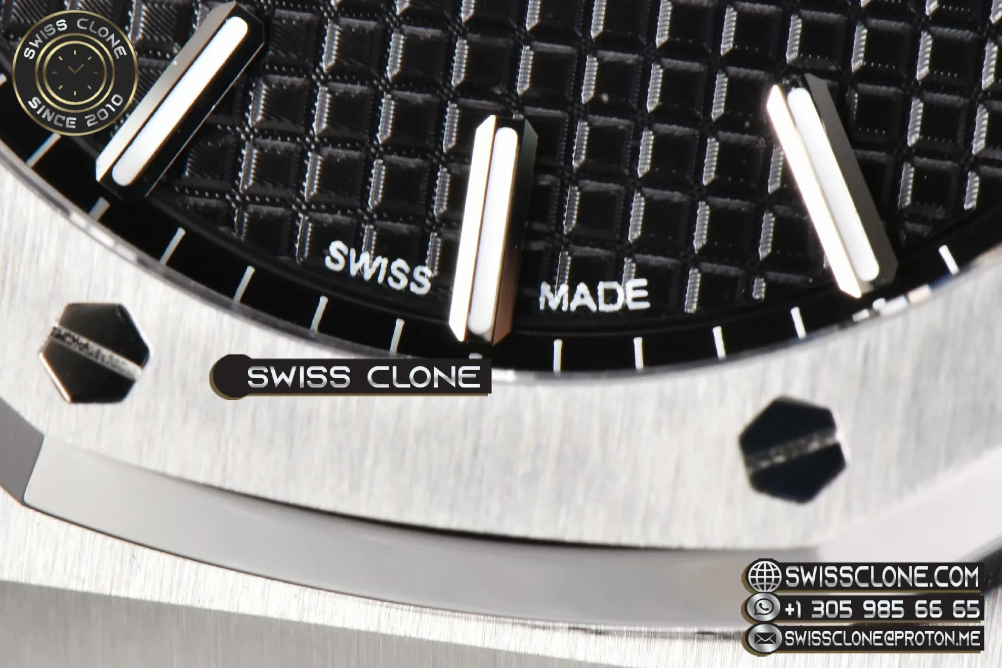 Audemars Piguet Royal Oak 15500 41mm Black Textured Dial 1:1 Super Clone - On-Wrist Presence View