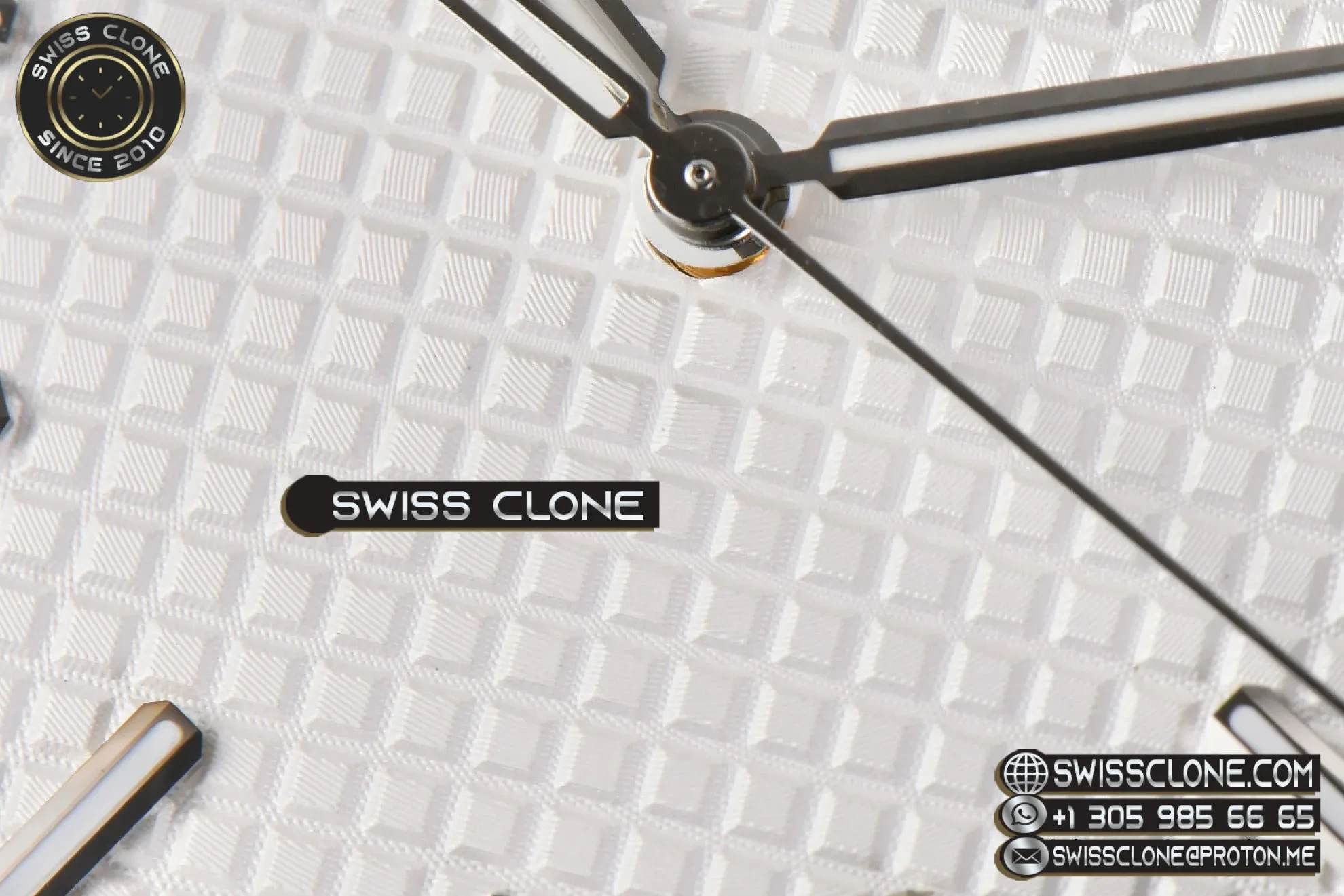 Audemars Piguet Royal Oak 15500 41mm White Textured Dial 1:1 Super Clone - On-Wrist Presence View