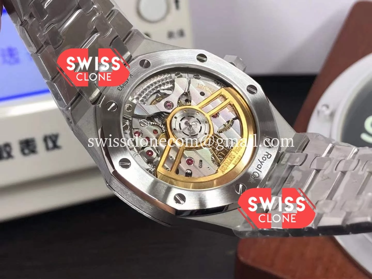 Audemars Piguet Royal Oak 41MM 50th Anniversary Black Dial 1:1 Super Clone - On-Wrist Presence View