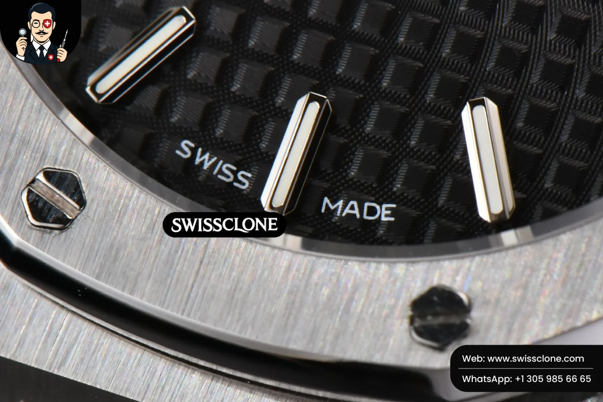 Audemars Piguet Royal Oak Ladies 33mm 8F Black Dial Quartz 1:1 Super Clone - On-Wrist Presence View