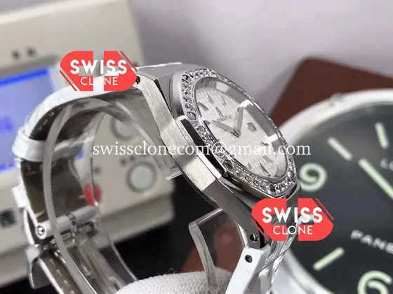 Audemars Piguet Royal Oak Rubber 37MM 1:1 Super Clone - Lateral Case Thickness Profile