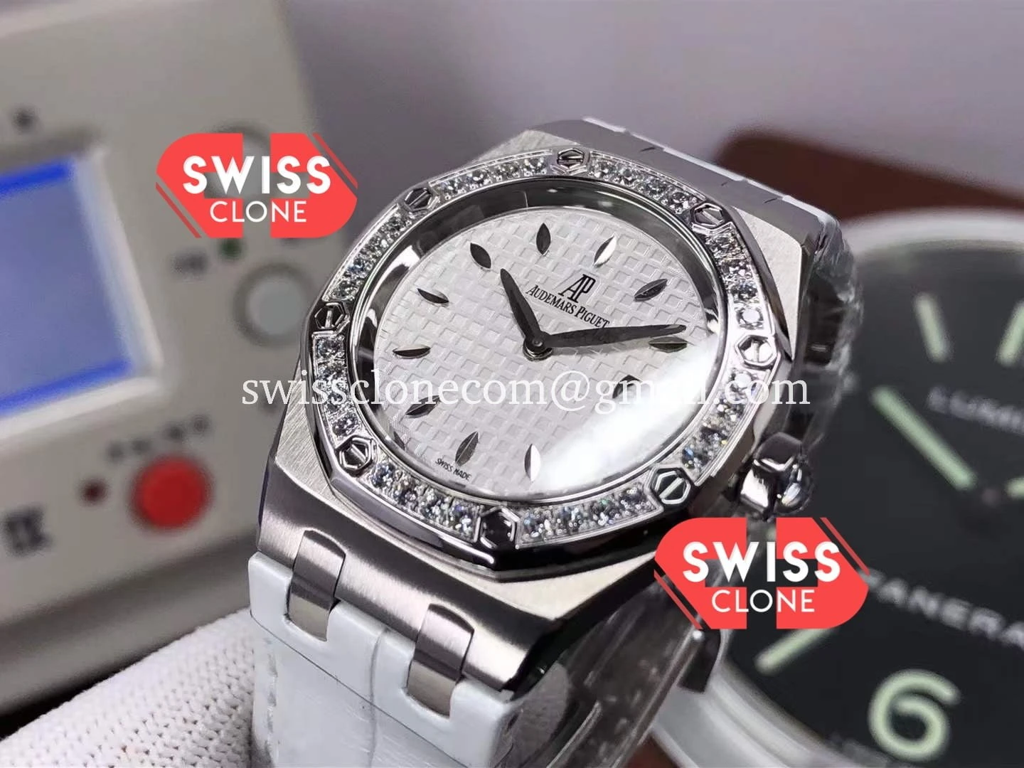 Audemars Piguet Royal Oak Rubber 37MM 1:1 Super Clone - Caseback & Cloned Calibre Movement