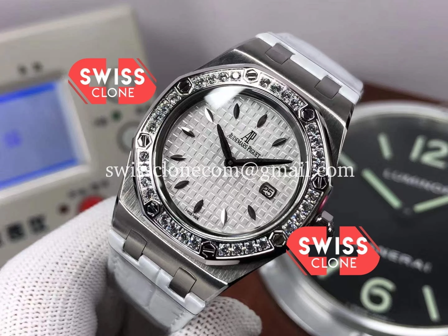 Audemars Piguet Royal Oak Rubber 37MM 1:1 Super Clone - Clasp & Bracelet Finishing