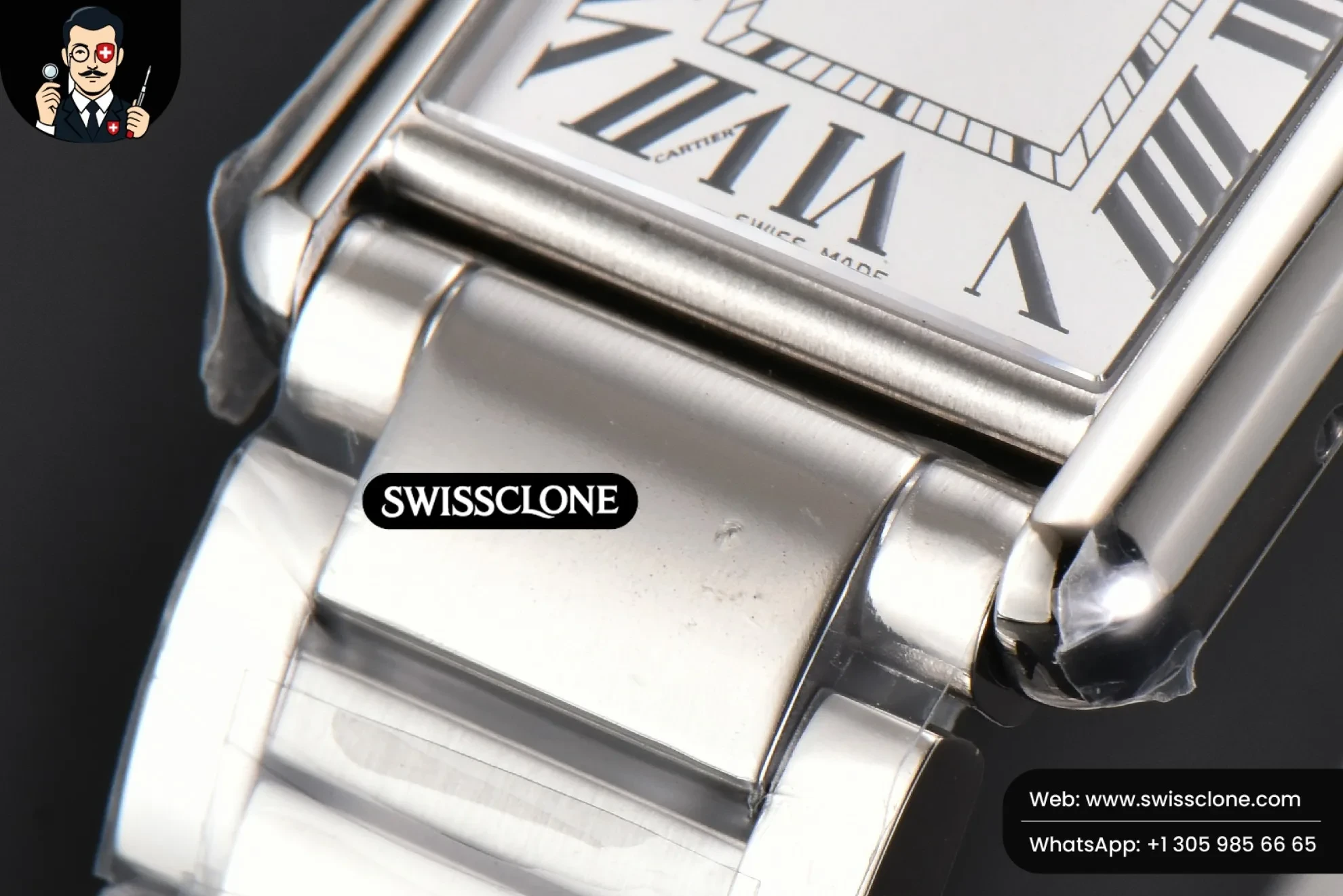 Cartier Tank Must Large 33.7mmx25.5mm K11F White Dial Ronda Quartz 1:1 Super Clone - On-Wrist Presence View