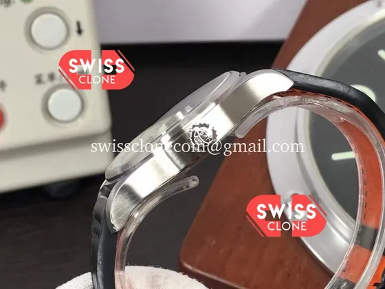 IWC Pilot's MARK XVIII IW327009 Black Dial 1:1 Super Clone - Lateral Case Thickness Profile