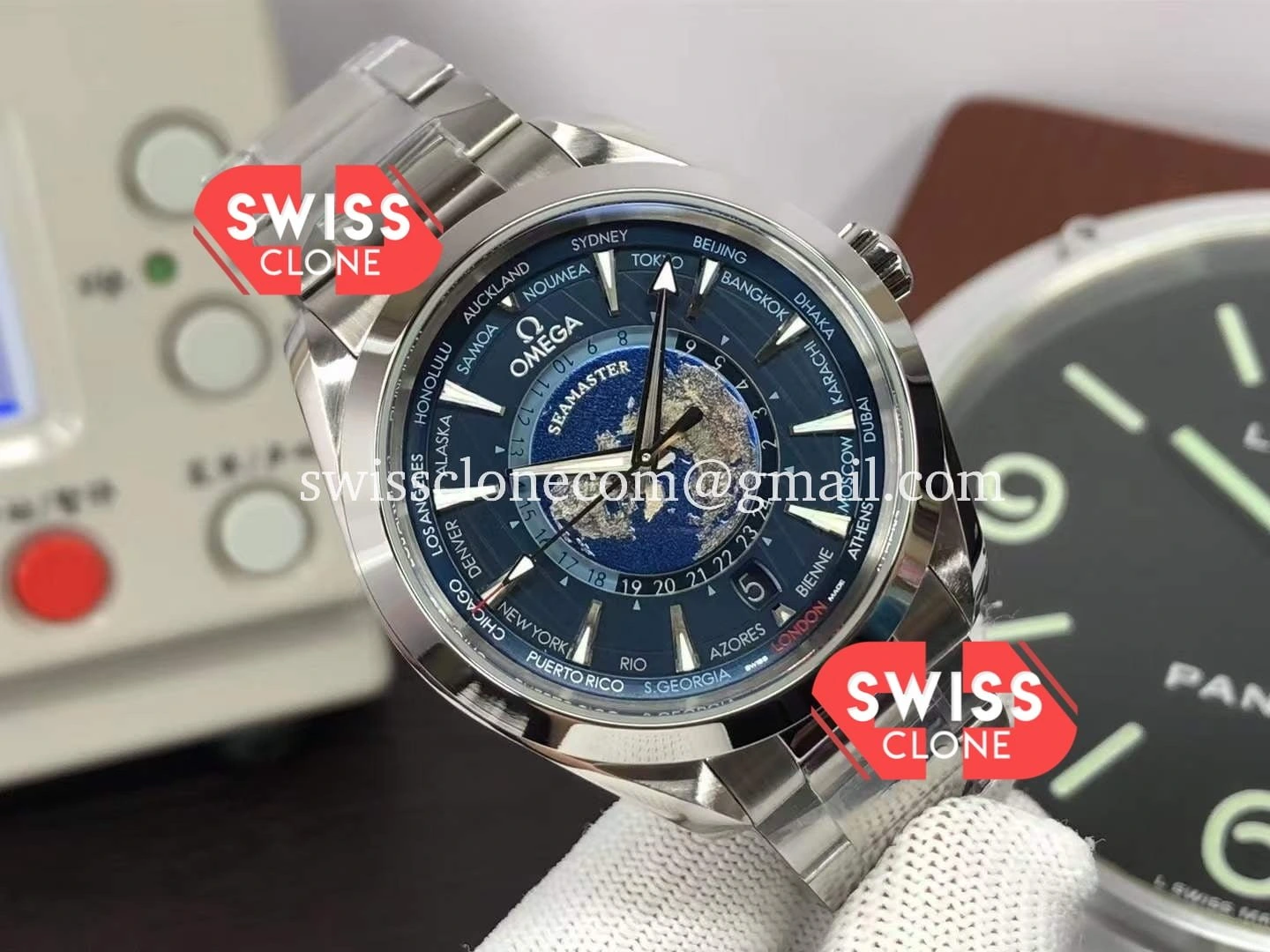 Omega Seamaster Aqua Terra 150M GMT Worldtime 1:1 Super Clone - Dial Macro Close-Up