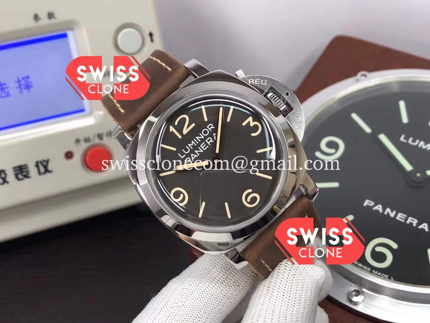 Panerai Luminor PAM372 1950 SuperLume 1:1 Super Clone - Dial Macro Close-Up